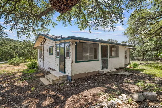 10096 WHIP O WILL WAY Helotes, TX 78023