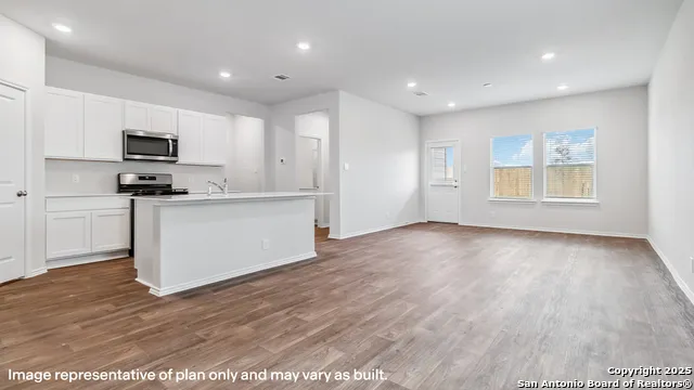 13116 Frollo Falls San Antonio, TX 78253