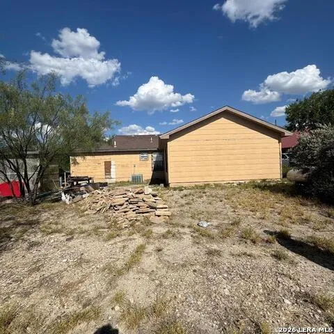 1707 Rainbow Road Eagle Pass, TX 78852