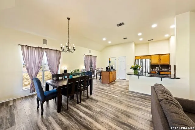 516 Lake Valley Dr La Vernia, TX 78121