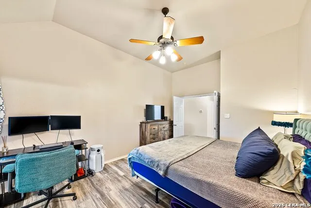 516 Lake Valley Dr La Vernia, TX 78121