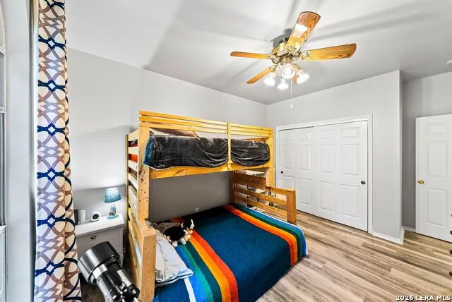 516 Lake Valley Dr La Vernia, TX 78121