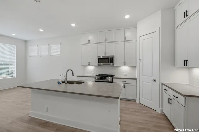 2202 Briggs Summit San Antonio, TX 78245