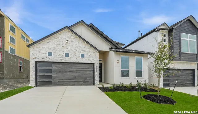 2202 Briggs Summit San Antonio, TX 78245