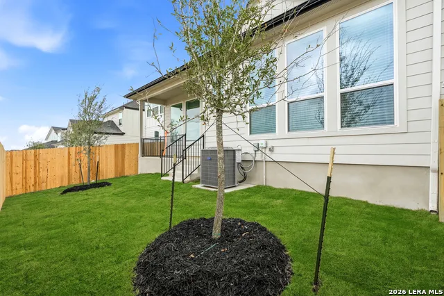 2202 Briggs Summit San Antonio, TX 78245