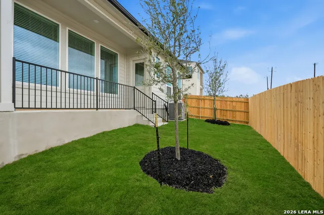 2202 Briggs Summit San Antonio, TX 78245
