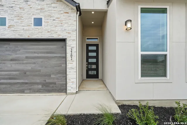 2202 Briggs Summit San Antonio, TX 78245