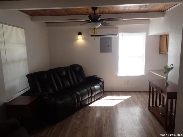 3351 County Road 265 Mico, TX 78056