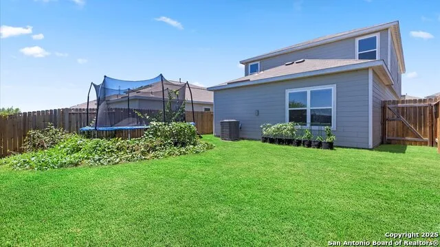 3923 Trail De Paris New Braunfels, TX 78132