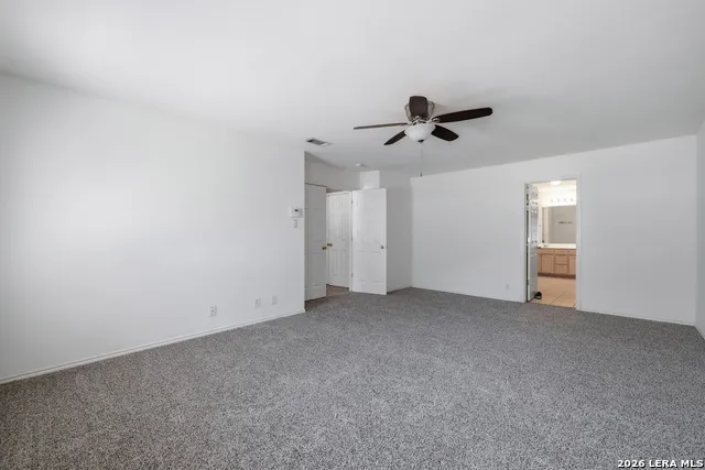 8615 Tioga Helotes, TX 78023
