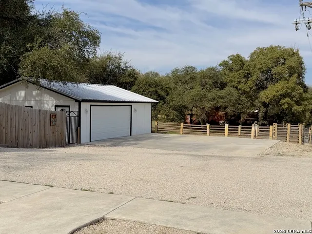 301 Canyon Edge Canyon Lake, TX 78133