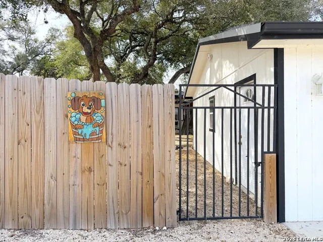 301 Canyon Edge Canyon Lake, TX 78133
