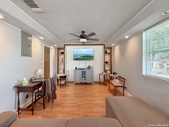 301 Canyon Edge Canyon Lake, TX 78133