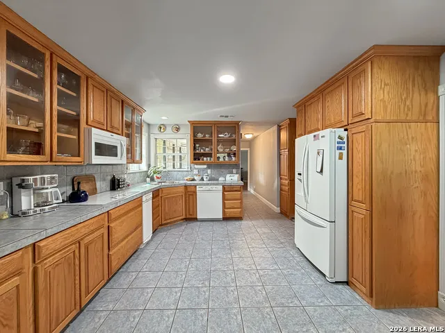 301 Canyon Edge Canyon Lake, TX 78133