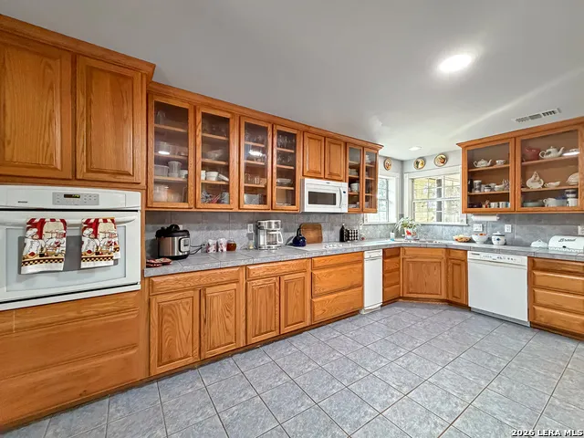301 Canyon Edge Canyon Lake, TX 78133