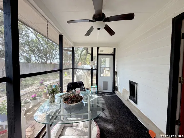 301 Canyon Edge Canyon Lake, TX 78133