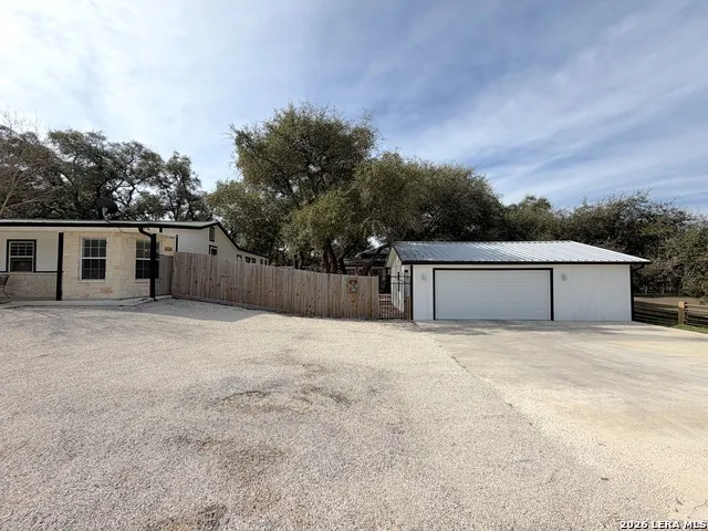 301 Canyon Edge Canyon Lake, TX 78133