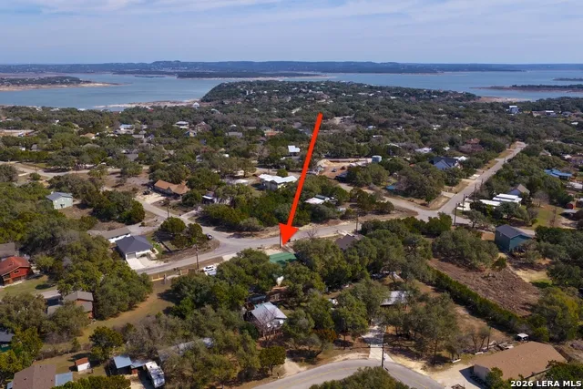 301 Canyon Edge Canyon Lake, TX 78133