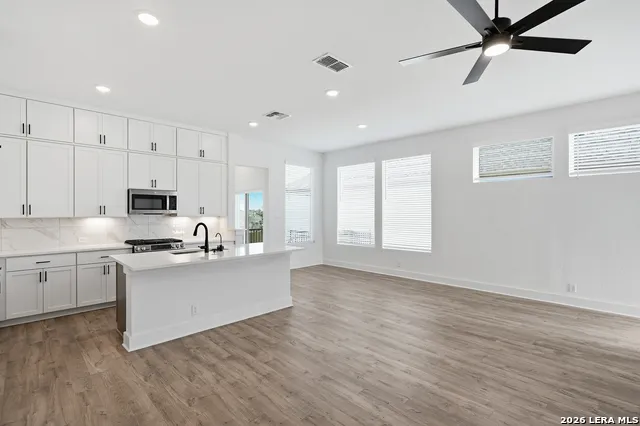2210 Briggs Summit San Antonio, TX 78245