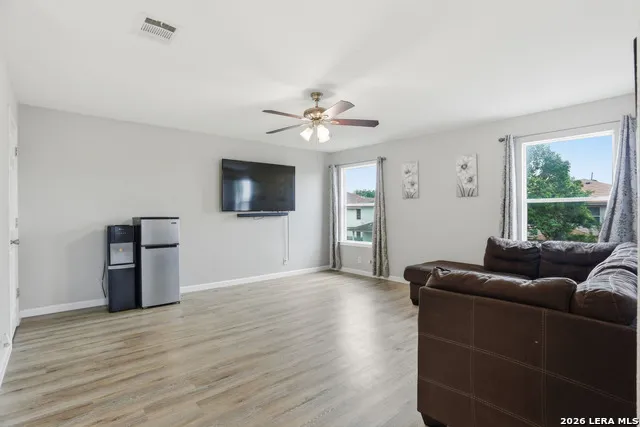 5930 Sapphire Cave San Antonio, TX 78222