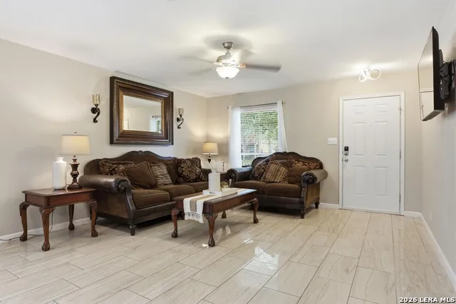 5930 Sapphire Cave San Antonio, TX 78222