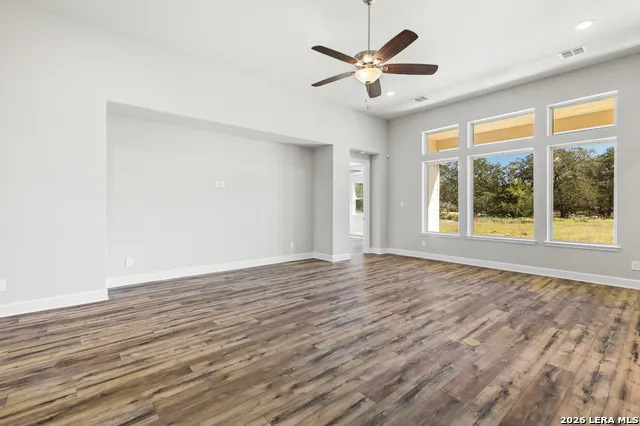 139 Pradera Ridge Floresville, TX 78114