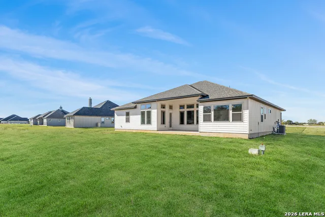 139 Pradera Ridge Floresville, TX 78114