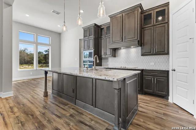 139 Pradera Ridge Floresville, TX 78114