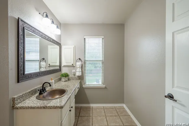 2047 Walsbrook San Antonio, TX 78260