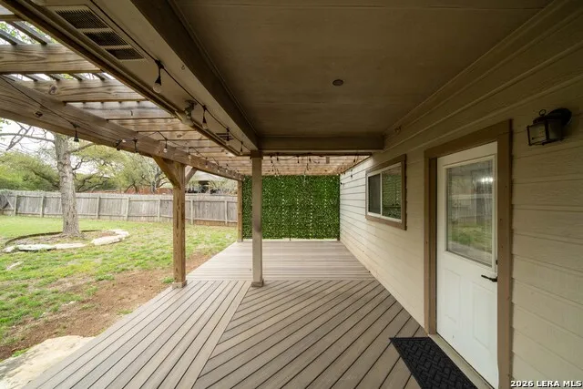 2047 Walsbrook San Antonio, TX 78260