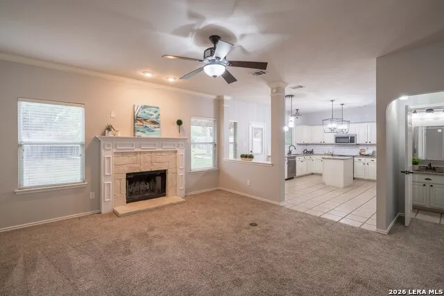 2047 Walsbrook San Antonio, TX 78260