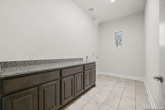 649 Legend Park Castroville, TX 78009