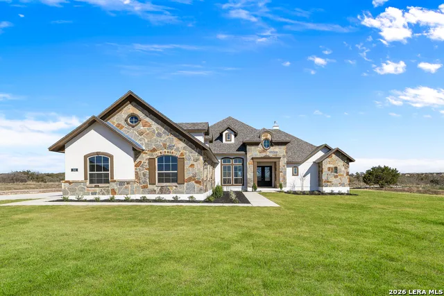 241 Stone Loop Castroville, TX 78009