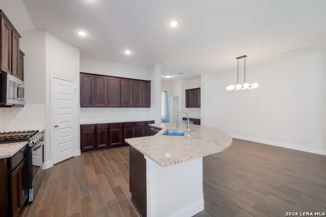 3935 Brazos Bnd San Antonio, TX 78245