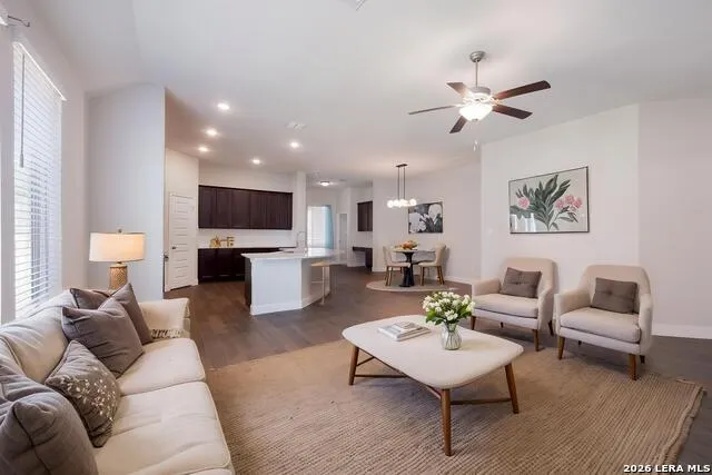 3935 Brazos Bnd San Antonio, TX 78245