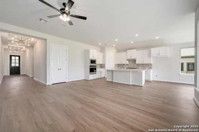 1823 Weinnacht New Braunfels, TX 78132