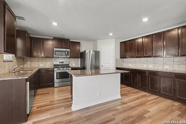 8907 TAYLOR GRV San Antonio, TX 78254