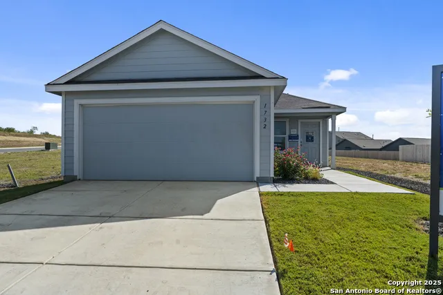 1732 Knoll Ridge New Braunfels, TX 78130