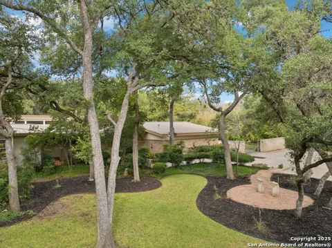 3038 Valley View