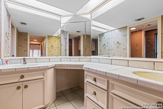3038 Valley View San Antonio, TX 78217