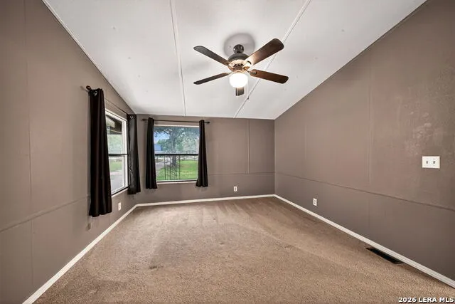 147 County Road 6841 Lytle, TX 78052