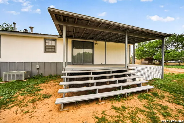 147 County Road 6841 Lytle, TX 78052