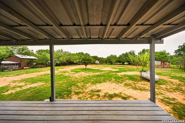 147 County Road 6841 Lytle, TX 78052
