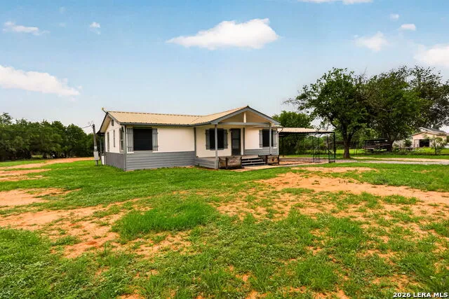 147 County Road 6841 Lytle, TX 78052