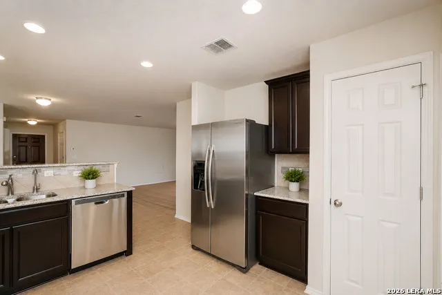 11710 Silver Sky San Antonio, TX 78254