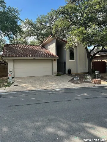 3423 River Path