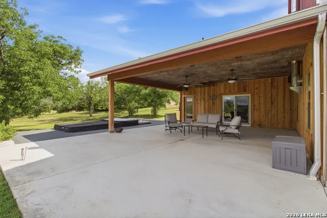 197 TWO SISTERS RD Medina, TX 78055