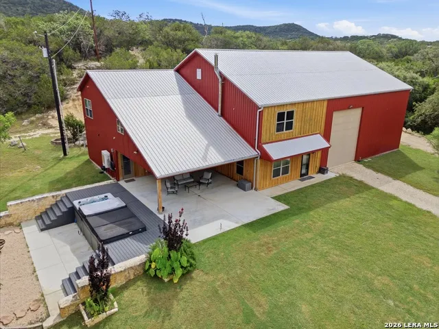 197 TWO SISTERS RD Medina, TX 78055