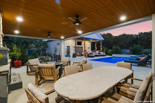 2551 Lakeshore Dr Canyon Lake, TX 78133
