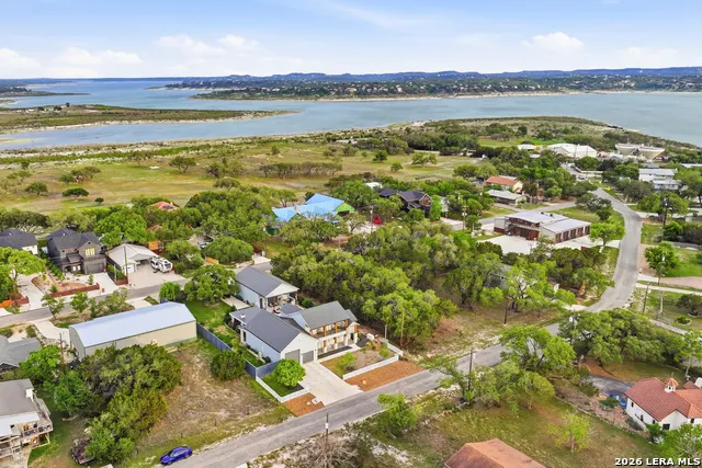 2551 Lakeshore Dr Canyon Lake, TX 78133